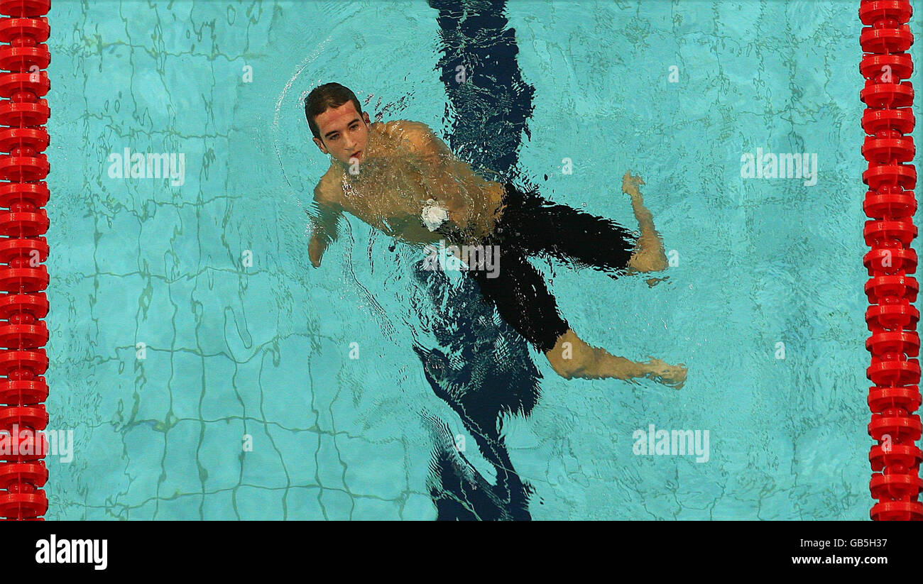 Ein Teilnehmer nimmt am 4X50M Medley Finale 20 Points der Herren im National Acquatic Centre, Peking, Teil. Stockfoto