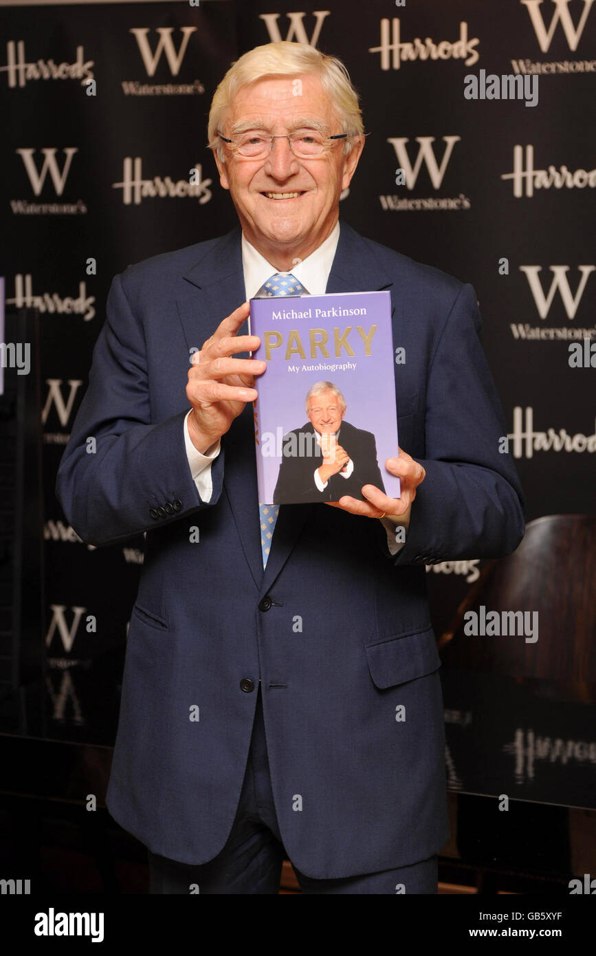 Sir Michael Parkinson Signierstunde - London Stockfoto