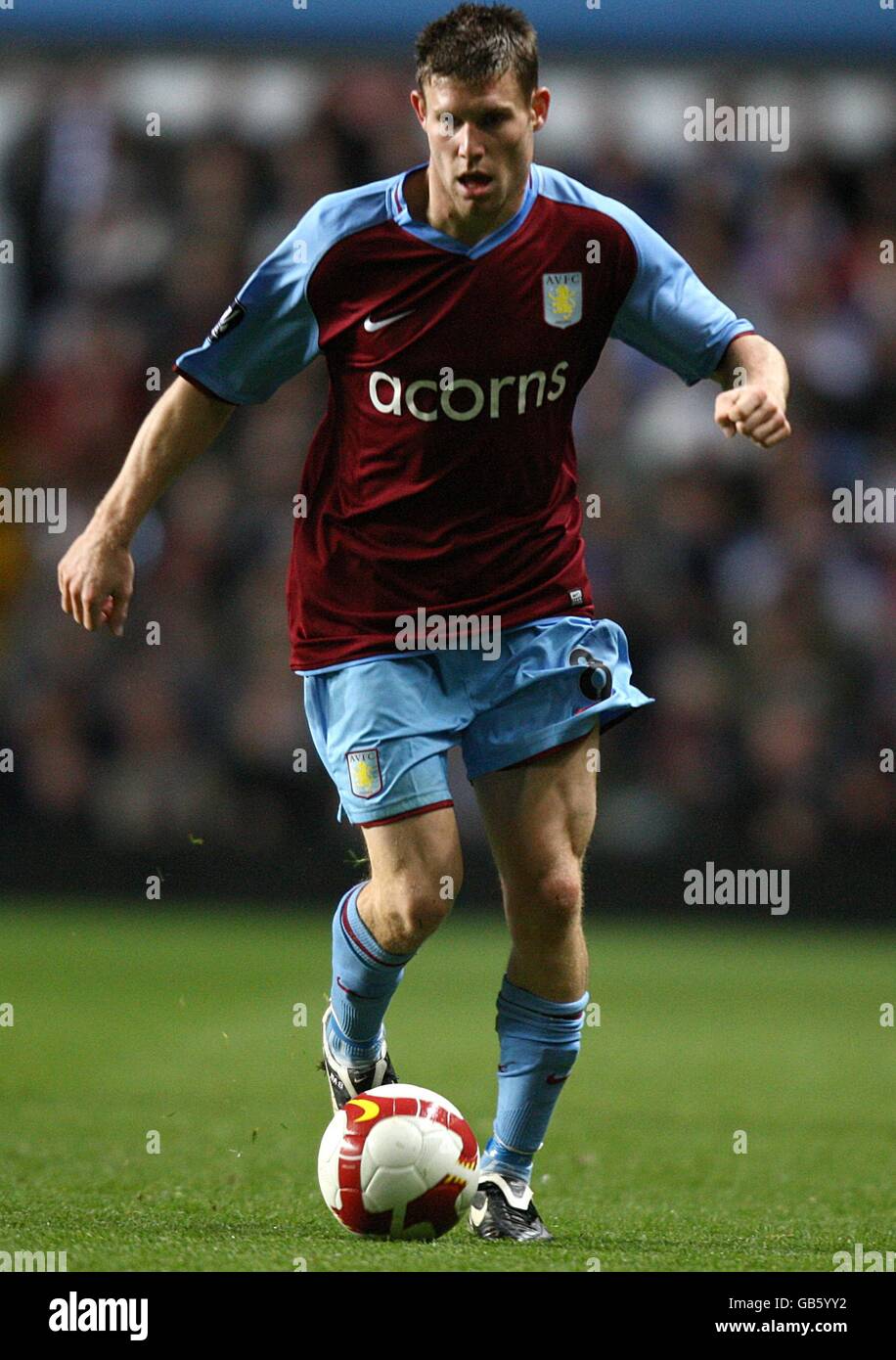 Fußball - UEFA-Cup - erste Runde - zweite Etappe - Aston Villa gegen Litex Lovech - Villa Park. James Milner, Aston Villa Stockfoto