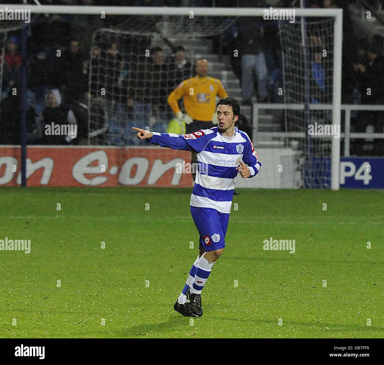 Fußball - Coca-Cola Football League Championship - Queens Park Rangers gegen Birmingham City - Loftus Road. Samuel Di Carmine von QPR feiert sein Tor gegen Birmingham City während des Coca-Cola Championship-Spiels in der Loftus Road, London. Stockfoto