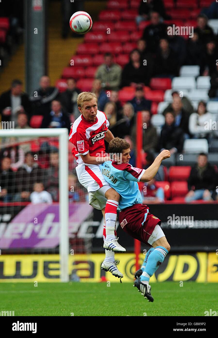 Fußball - Fußball-Europameisterschaft Coca-Cola - Charlton Athletic V Burnley - The Valley Stockfoto