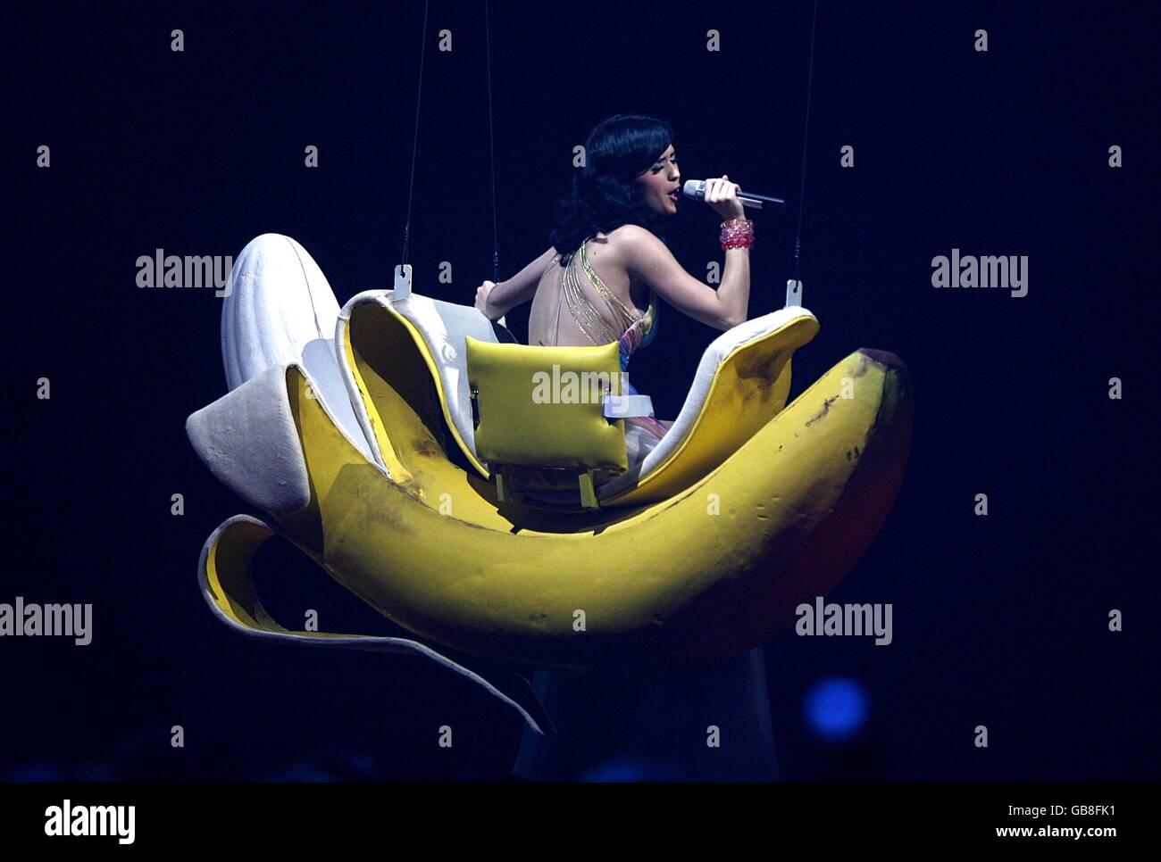 Katy Perry auf der Bühne während der MTV Europe Music Video Awards 2008 in der Echo Arena, Liverpool. Stockfoto