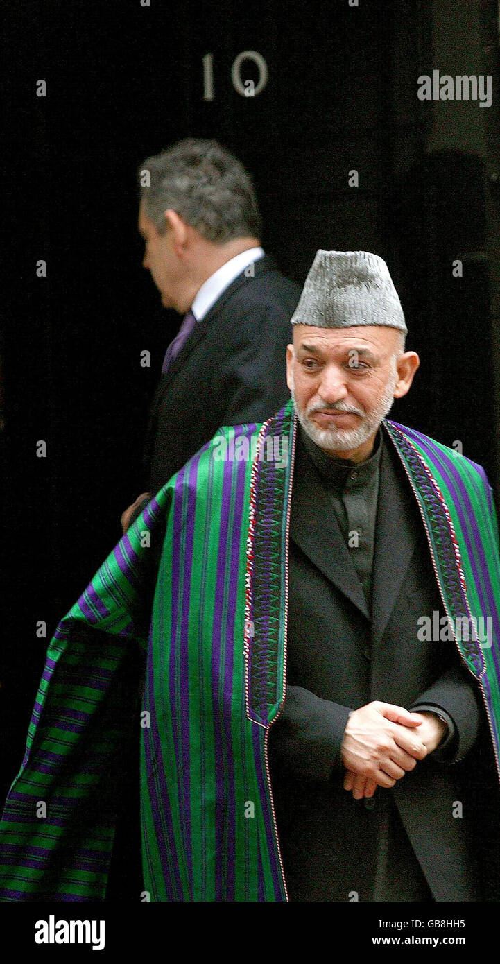 Gordon Brown trifft sich mit Hamid Karzai Stockfoto