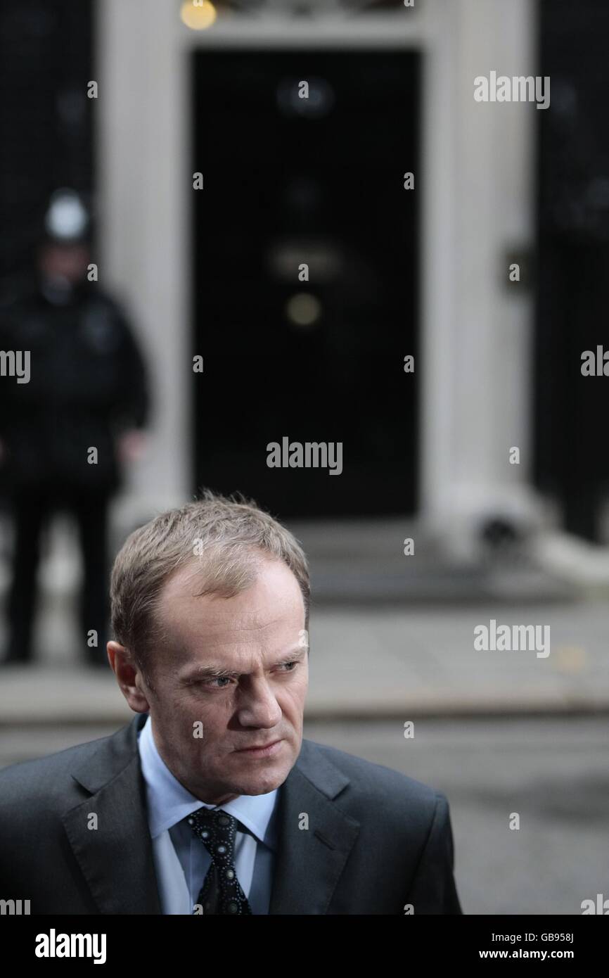 Gordon Brown trifft der polnische Premierminister Stockfoto