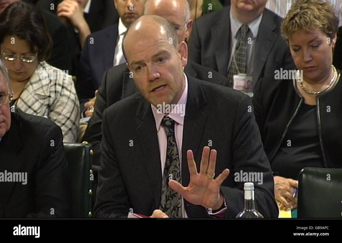 BBC-Generaldirektor Mark Thompson spricht vor dem Culture Select Committee, House of Commons, London. Stockfoto