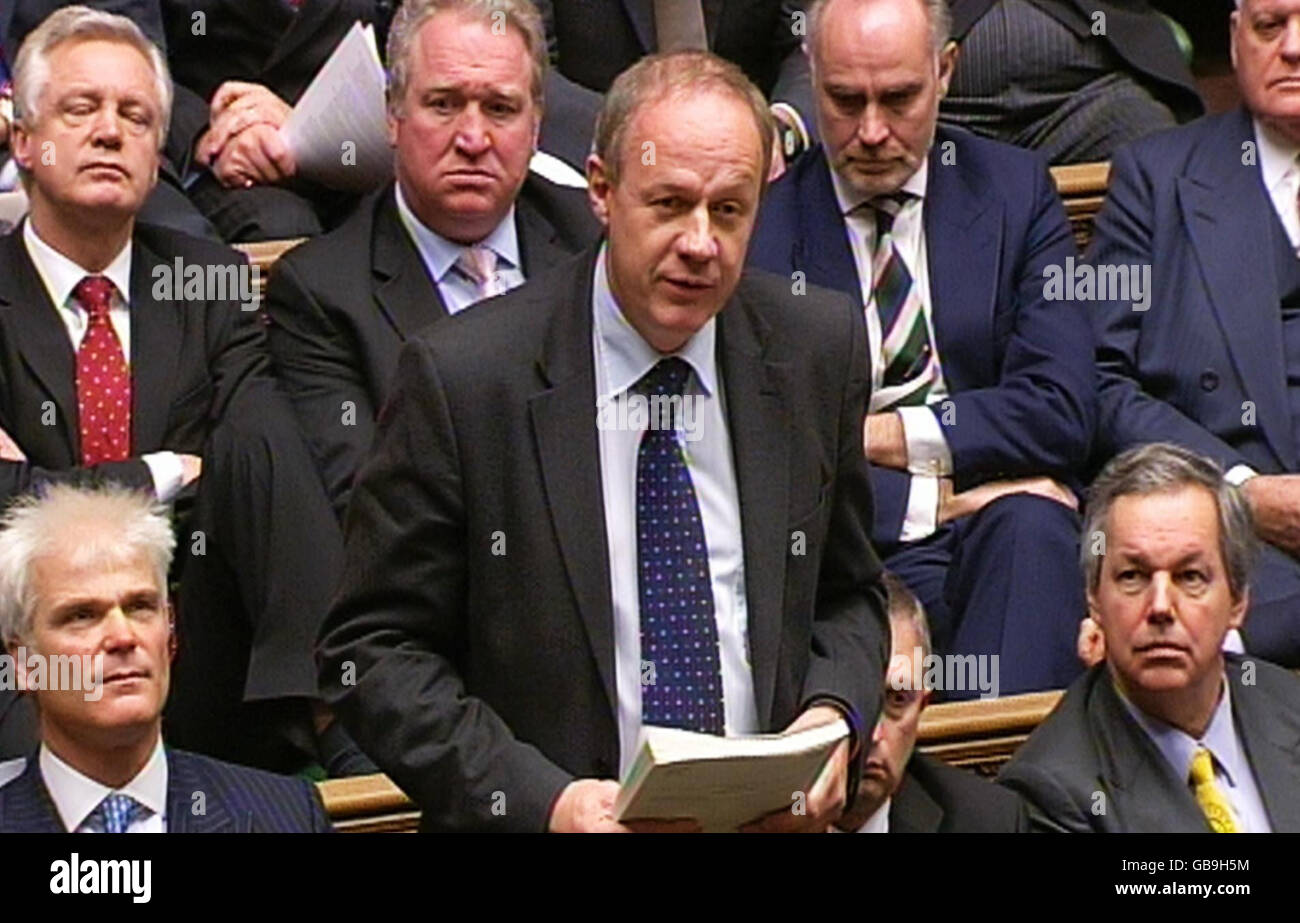 Der konservative Einwanderungssprecher Damian Green spricht im Unterhaus im Zentrum von London. Stockfoto