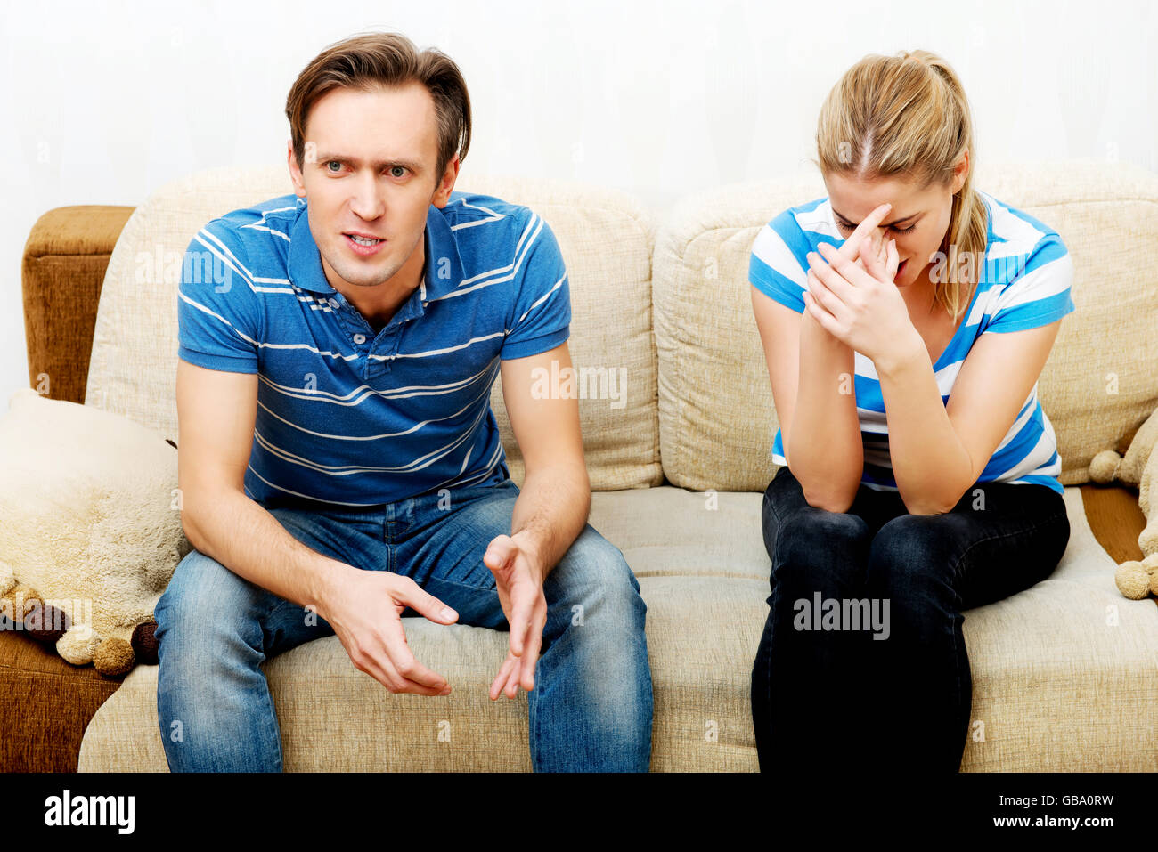 Junges Paar, die Konflikte zu Hause Stockfoto