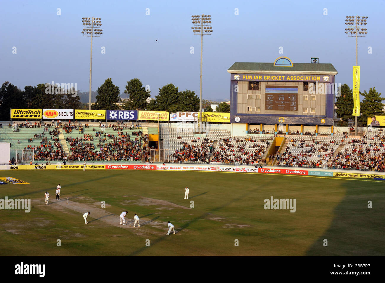 Cricket - zweiter Test - Tag 3 - Indien V England - Punjab Kricket-Verein-Stadion - Mohali - Indien Stockfoto