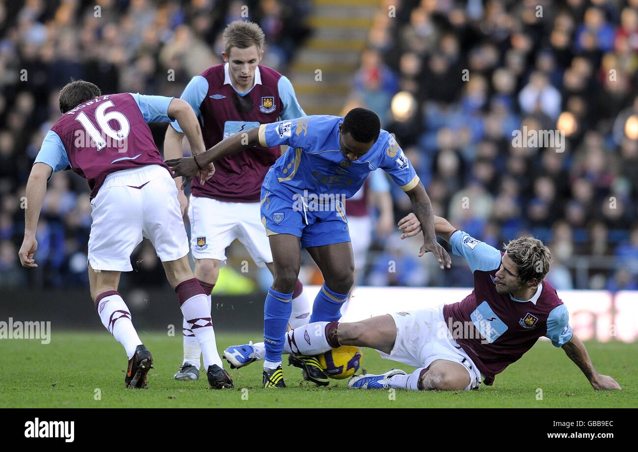 Fußball - Barclays Premier League - Portsmouth V West Ham United - Fratton Park Stockfoto