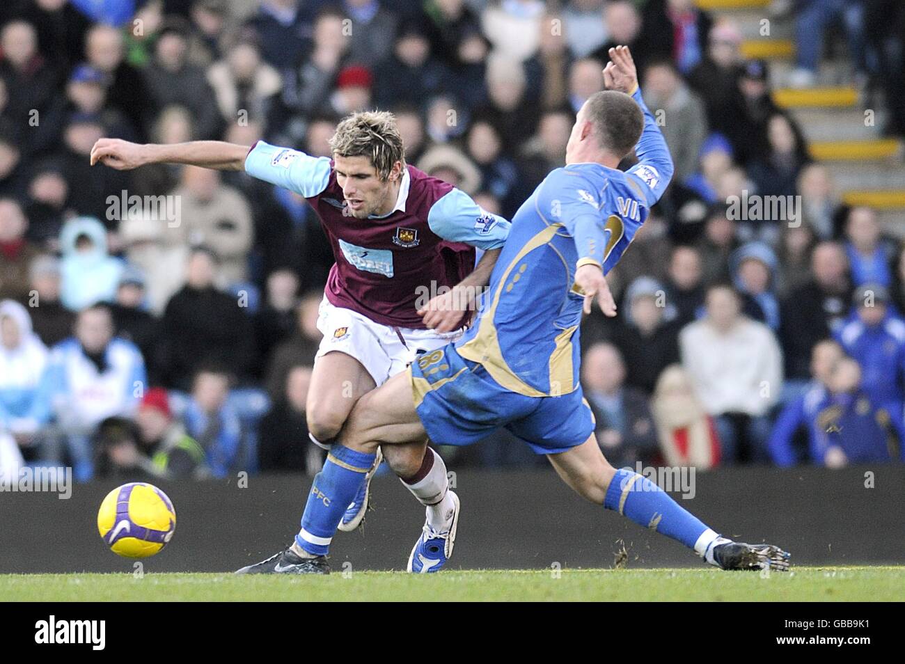 Fußball - Barclays Premier League - Portsmouth V West Ham United - Fratton Park Stockfoto