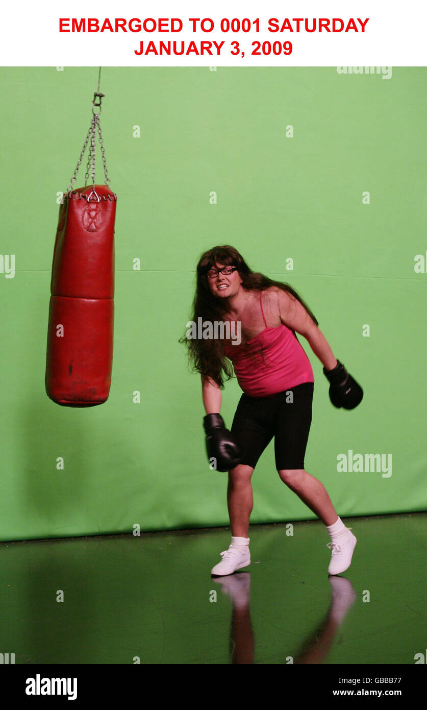 Alan Carr während der Dreharbeiten zum Sunday Night Project mit Kirsty Allsopp und Phil Spencer. Die Show wird auf Channel 4, Sonntag, 4. Januar 2009, übertragen. Stockfoto