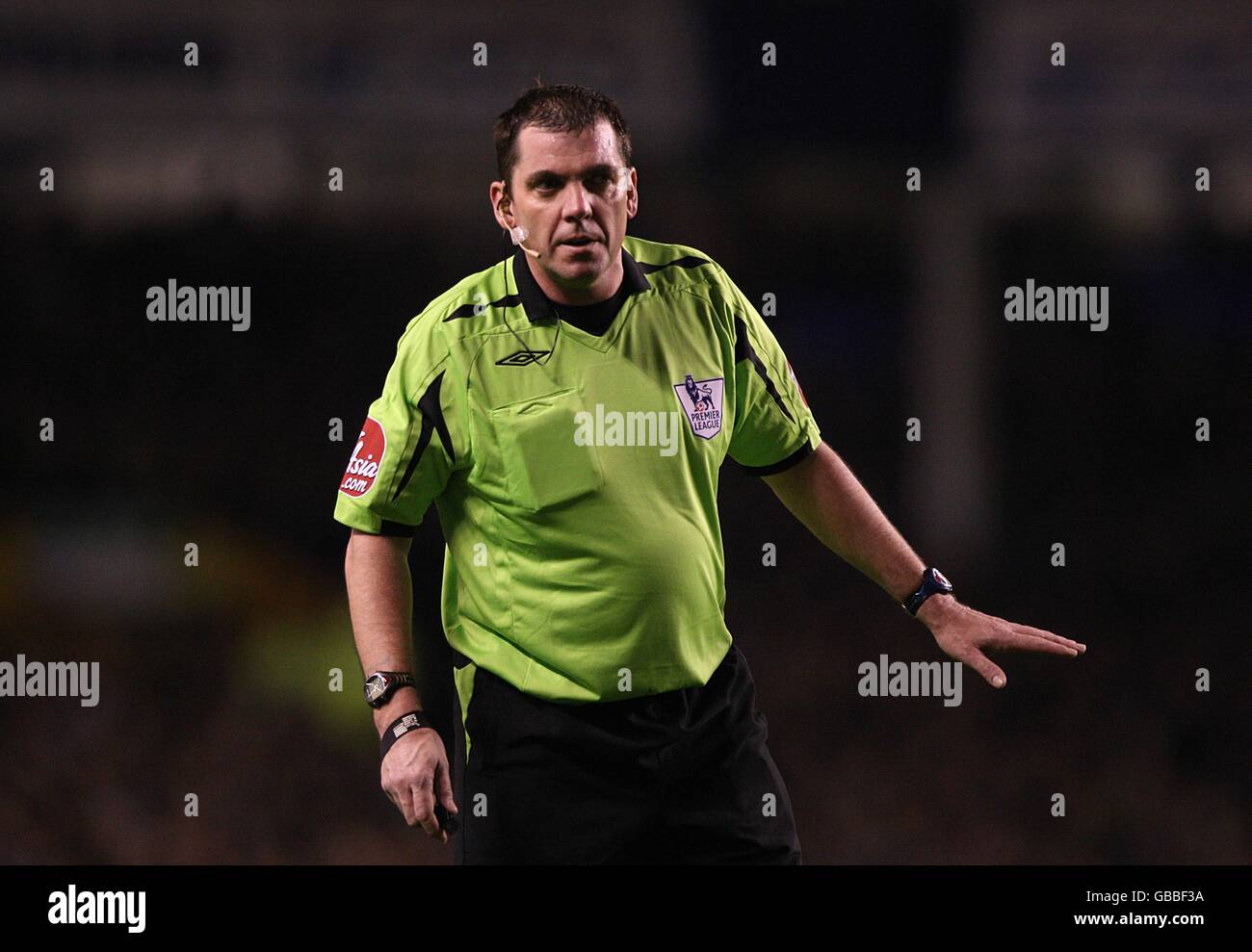 Fußball - Barclays Premier League - Everton gegen Chelsea - Goodison Park. Phil Dowd, Schiedsrichter Stockfoto
