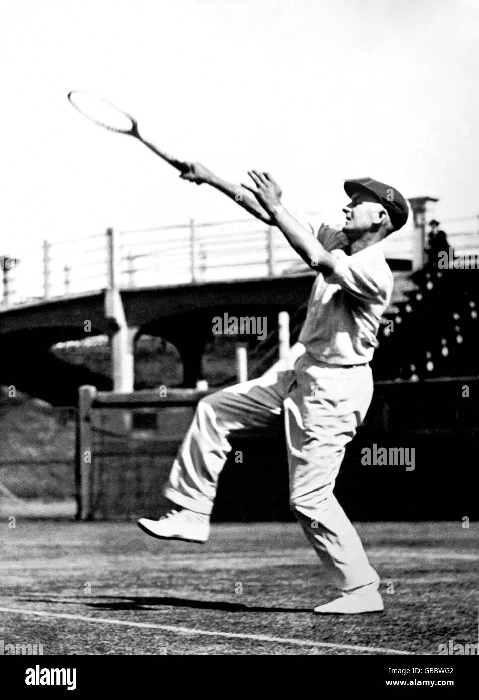 Tennis - Jack Crawford - 1930. Jack Crawford zerschmettert. Stockfoto