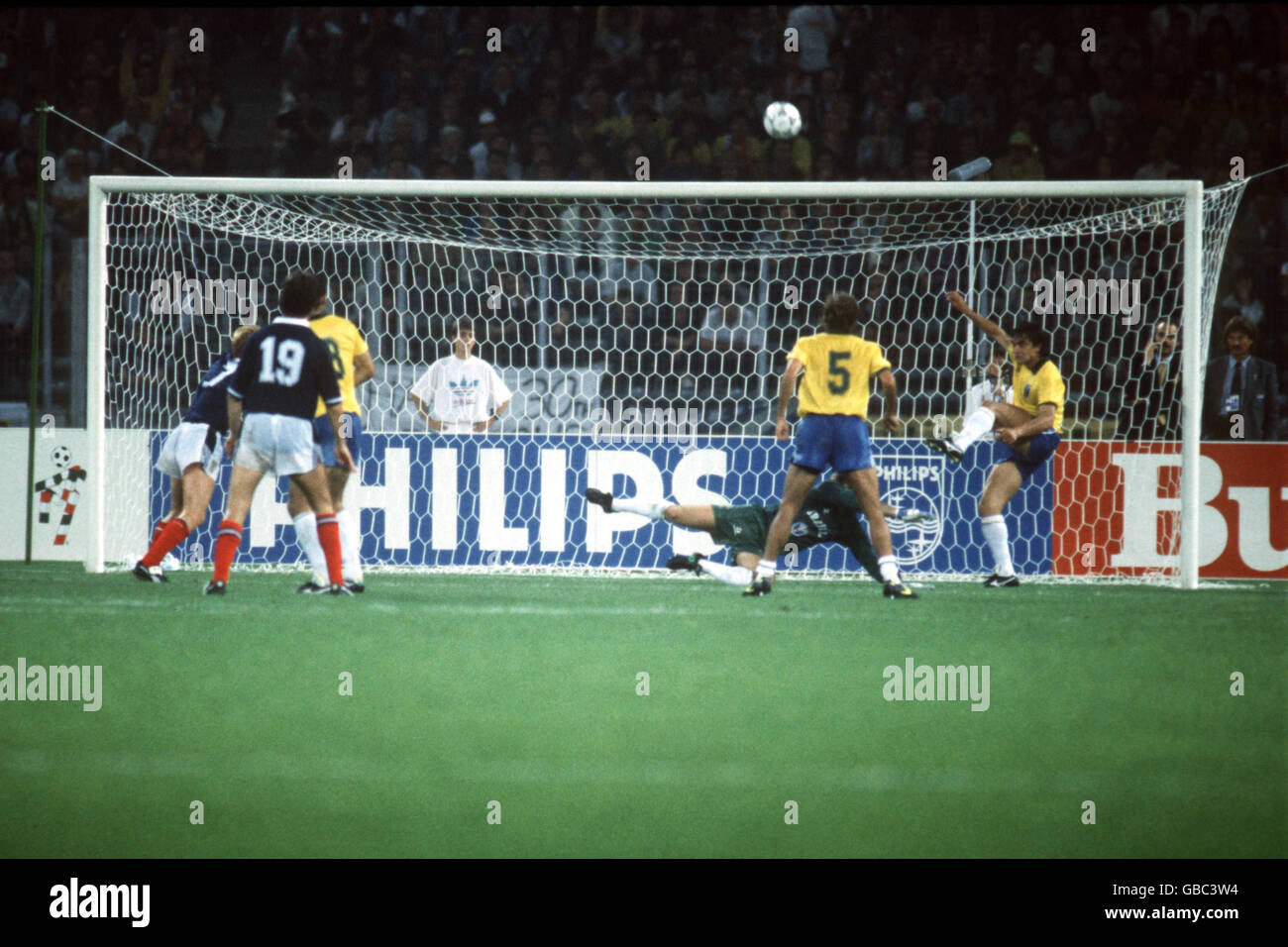 Fußball - FIFA World Cup Italia 90 - Gruppe C - Brasilien V Schottland - Stadio Delle Alpi Turin Stockfoto