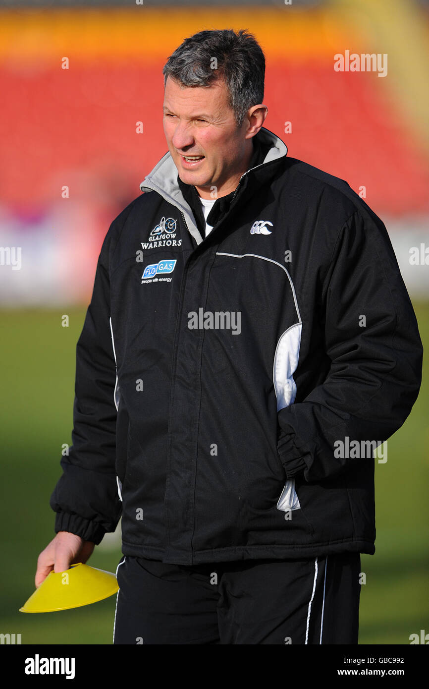 Rugby-Union - Heineken Cup - Pool 5 - Glasgow Warriors V Newport Gwent Drachen - Firhill Arena Stockfoto