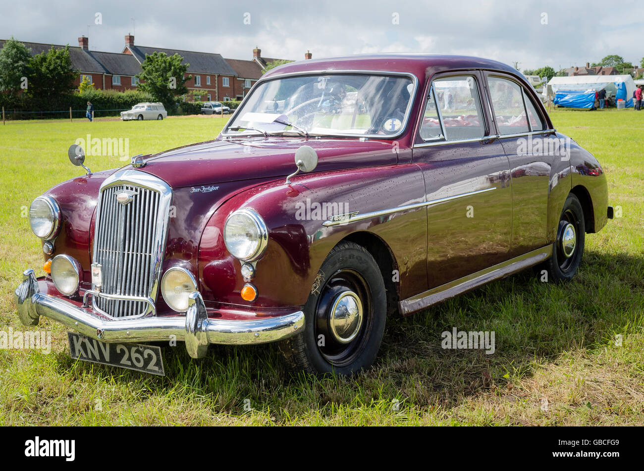Sechzig Jahre alte britische Wolesdey 4/44 Limousine auf einer englischen Stockfoto