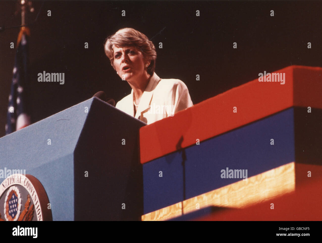 Geraldine Ferraro, erste weibliche Vize-Präsidentschaftskandidaten, spricht auf der Democratic National Convention im Jahr 1984. Stockfoto