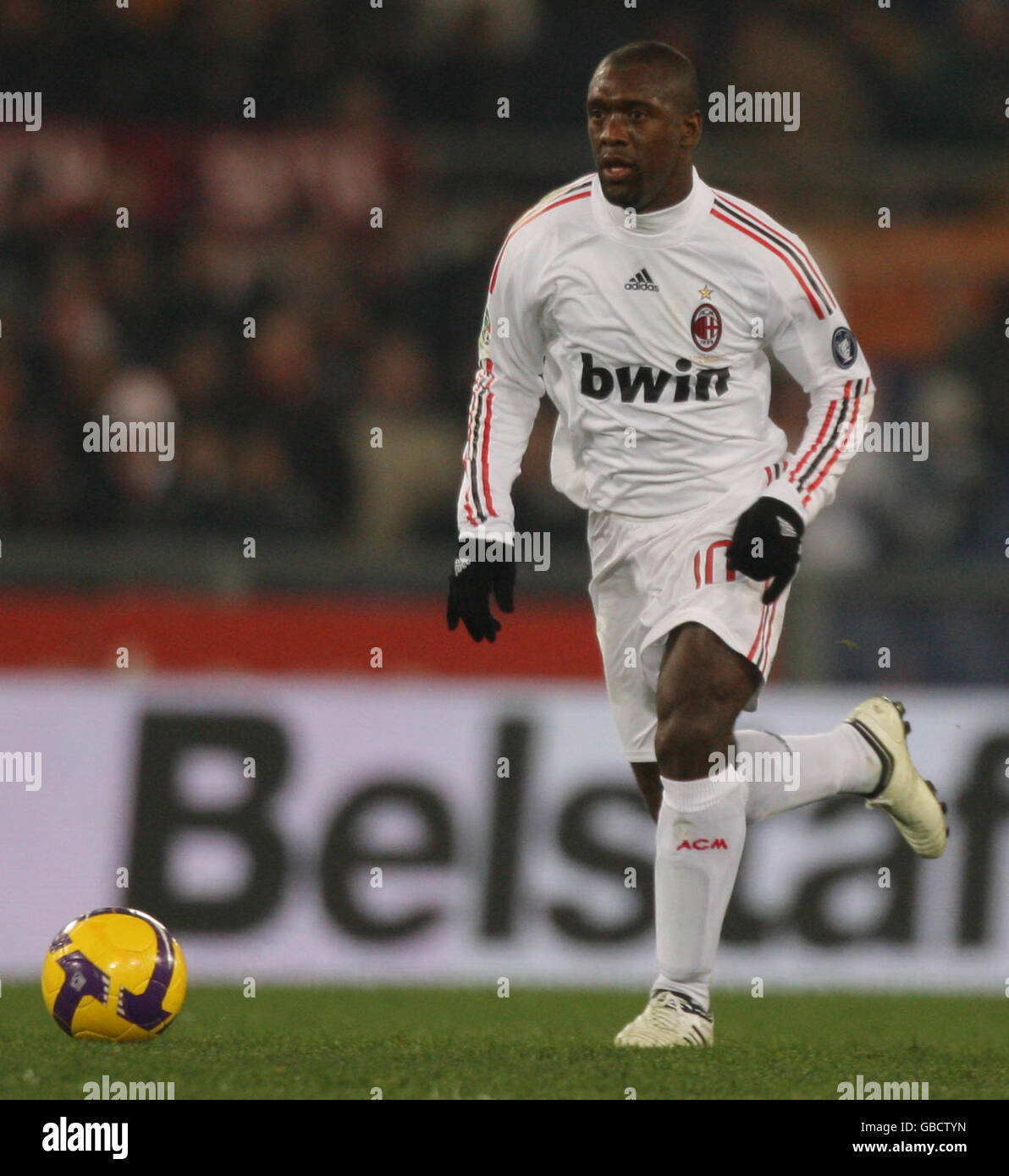 Clarence Seedorf von AC Mailand beim Spiel gegen Roma in der italienischen Serie A im Olympiastadion, Rom, Sonntag, 11. Januar 2009: Foto Nick Potts/PA Stockfoto