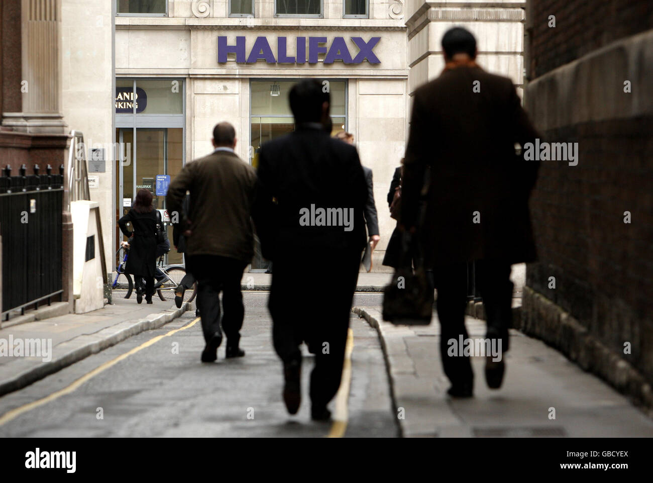 Allgemeine Ansicht einer Niederlassung von Halifax im Zentrum von London. Stockfoto