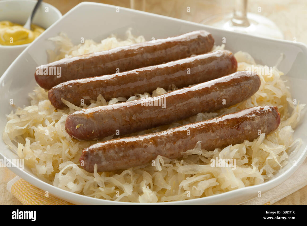 Mit sauerkraut -Fotos und -Bildmaterial in hoher Auflösung – Alamy