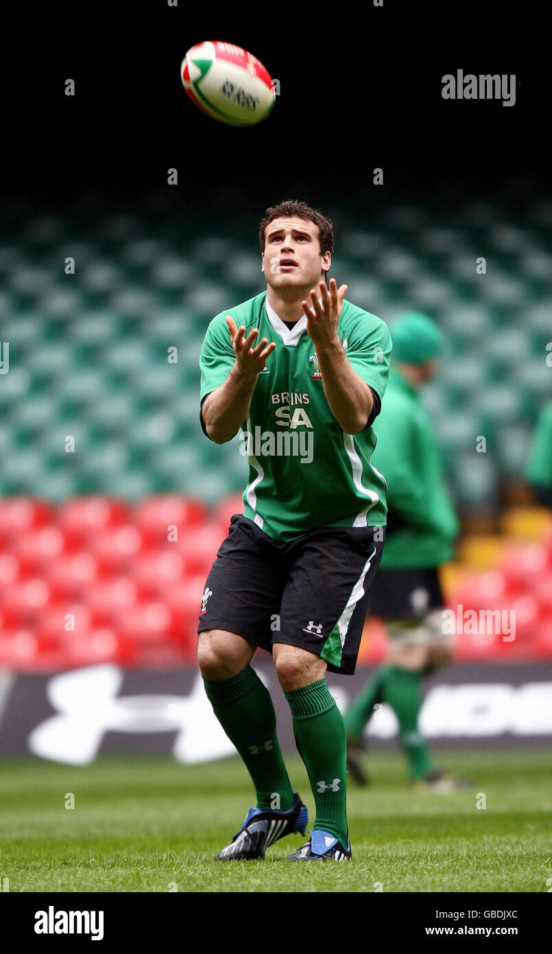 Wales' Jamie Roberts während der Trainingseinheit im Millennium Stadium, Cardiff. Stockfoto