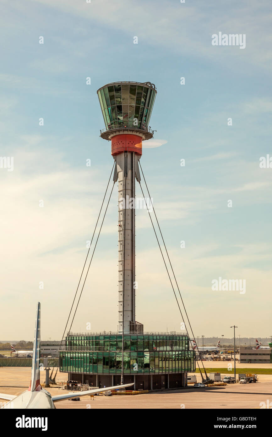 Kontrollturm am Flughafen Heathrow Stockfoto