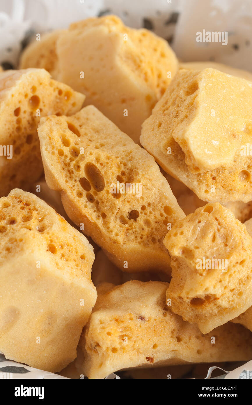 Crunchy wabe oder Schlacke Toffee Stockfoto