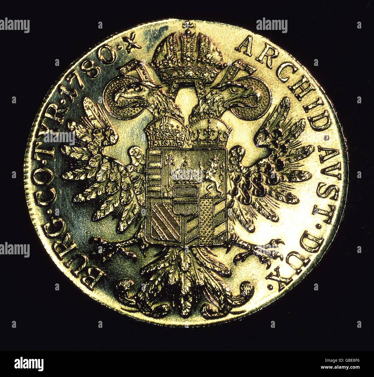 Geld / Finanzen, Münzen, Österreich-Ungarn, Maria Theresien Taler, Gold, 1780, Rückseite mit Wappen, Zusatzrechte-Abfinanzen-nicht vorhanden Stockfoto