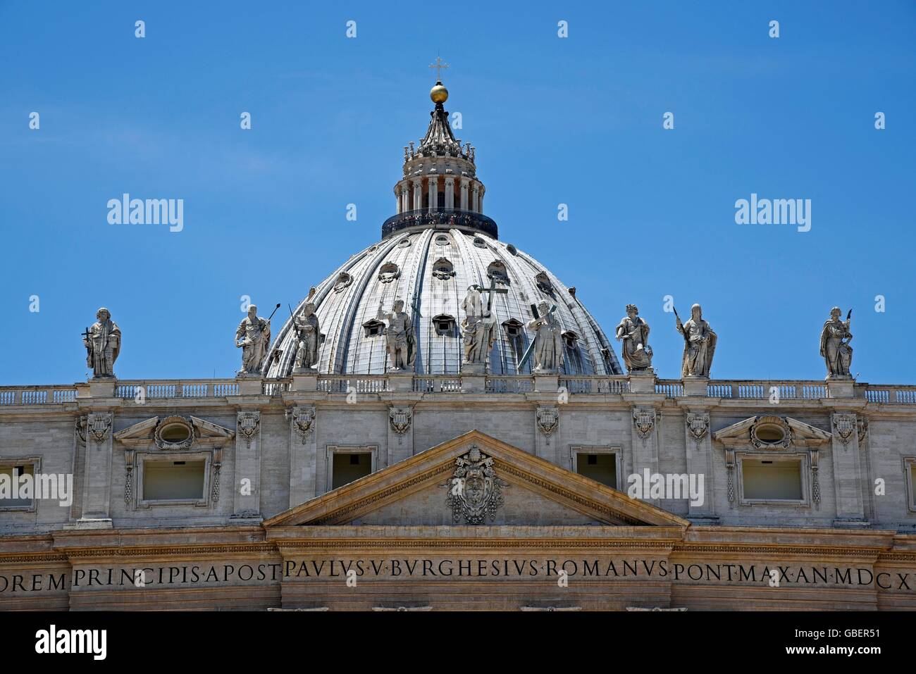Skulpturen, Kuppel, Basilica di San Pietro, St. Peter Basilika, Basilika, Piazza di San Pietro, St Peter Square, St Peter, Square, Vatikan Stockfoto