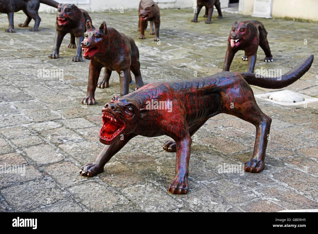 Wölfe, Kunstinstallation, Kunstobjekt, Kunst, chinesische Künstler, Künstler, Liu Ruo Wang, San Marino Pavillon, Museum, Biennale, Venedig, Venezia, Veneto, Italien Stockfoto