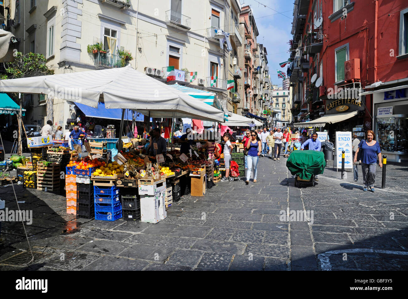 Mercato di Pignasecca, Wochenmarkt, Flohmarkt, Neapel, Kampanien, Italien Stockfoto