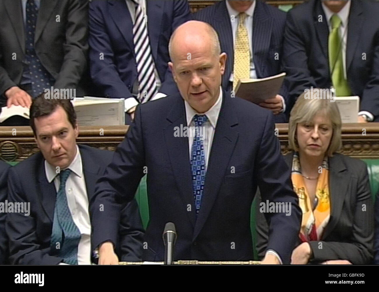 Der Schattenaußenminister William Hague spricht während der Fragen des Premierministers im Unterhaus in London. Stockfoto