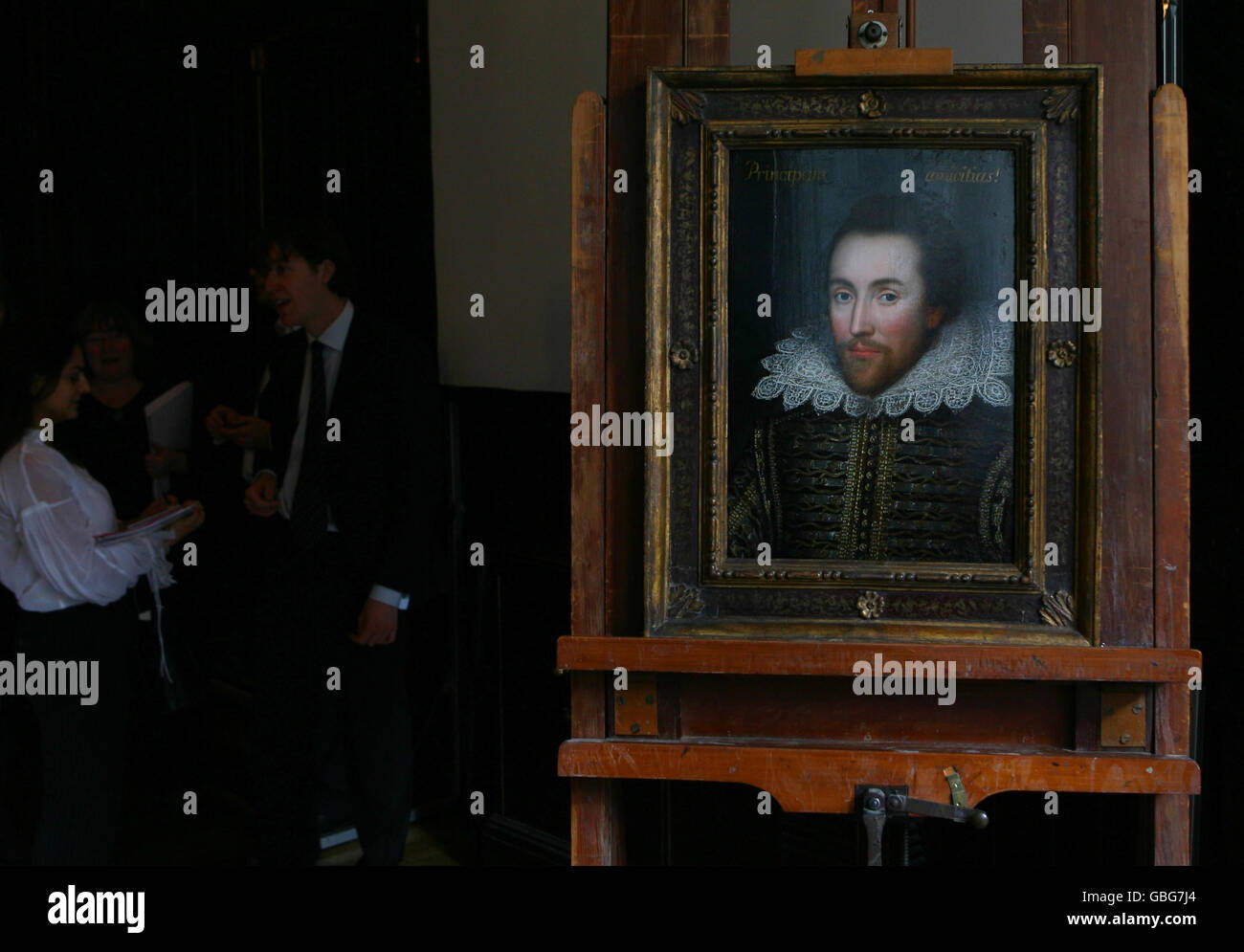 Ein neu identifiziertes, angeblich lebenslanges Porträt von William Shakespeare wird im Dartmouth House in Mayfair, im Zentrum von London, enthüllt. Stockfoto