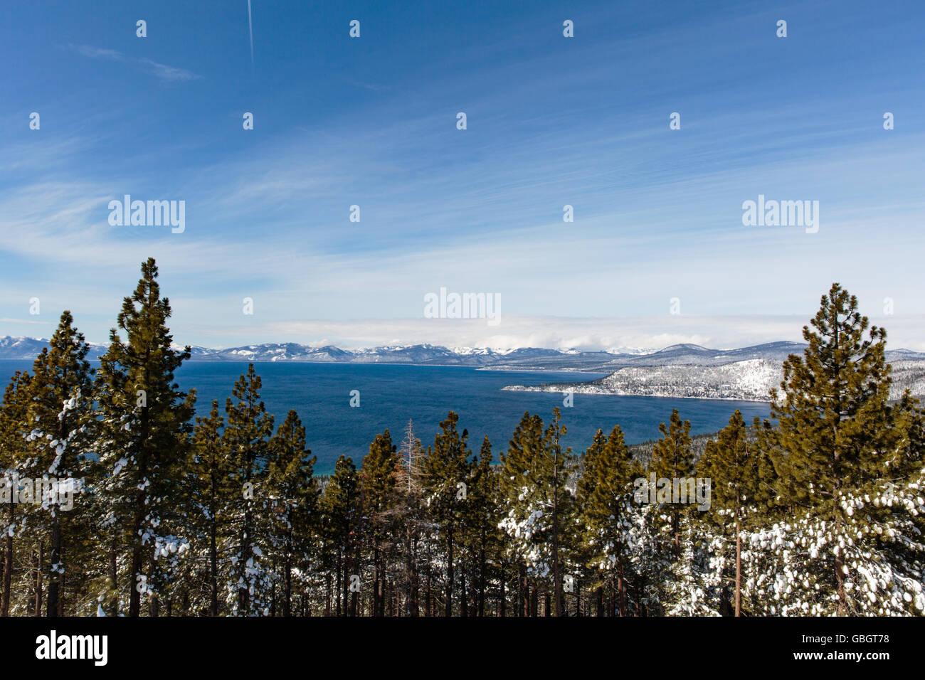 Blick auf Lake Tahoe vom Berg Stockfoto