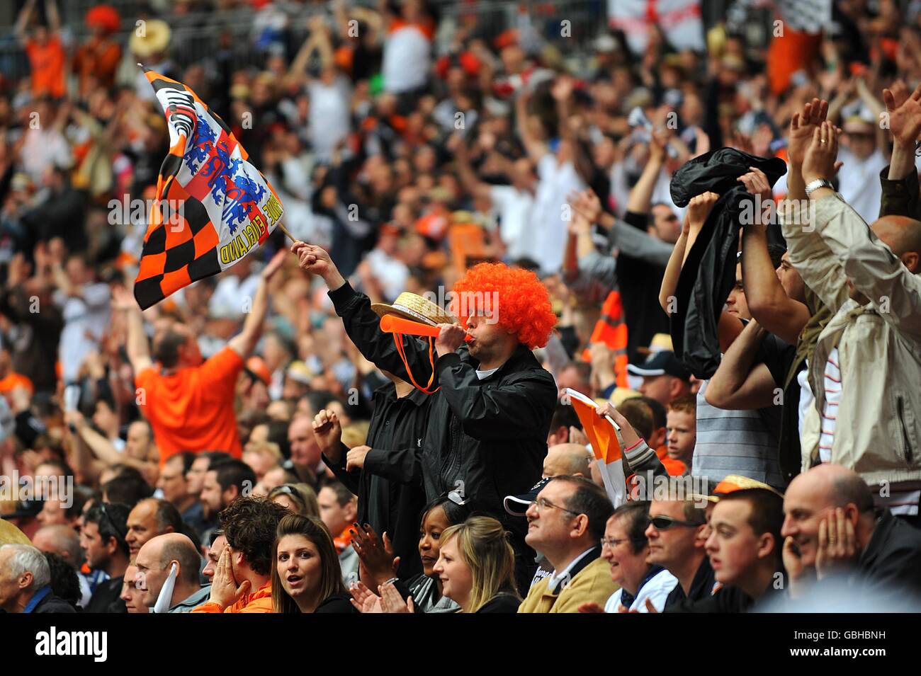 Fußball Johnstone's Paint Trophy Finale Luton Town / Scunthorpe