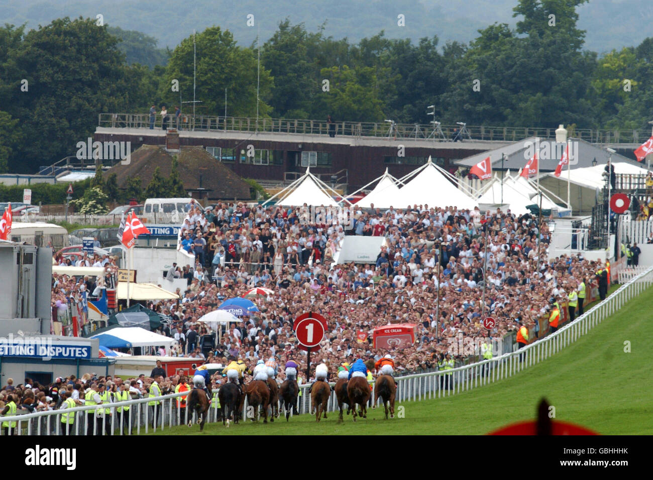 Pferderennen Sie - Epsom Rennen - Vodafone Derby Stockfoto