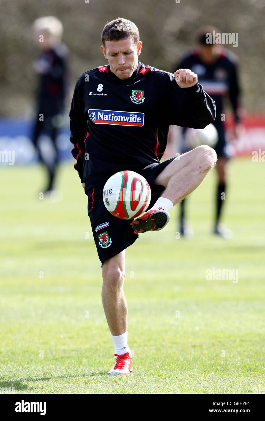 Fußball - Wales Training Session - Wale Hotel. Craig Bellamy von Wales während einer Trainingseinheit im Vale Hotel, Hensol, Cardiff. Stockfoto