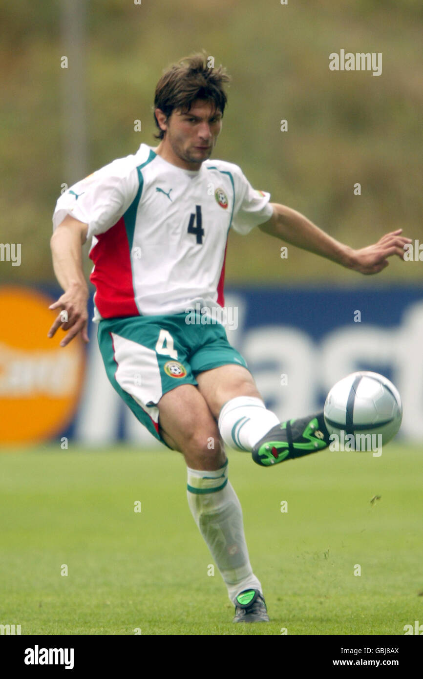 Fußball - UEFA-Europameisterschaft 2004 - Gruppe C - Bulgarien - Dänemark. Ivailo Petkov, Bulgarien Stockfoto