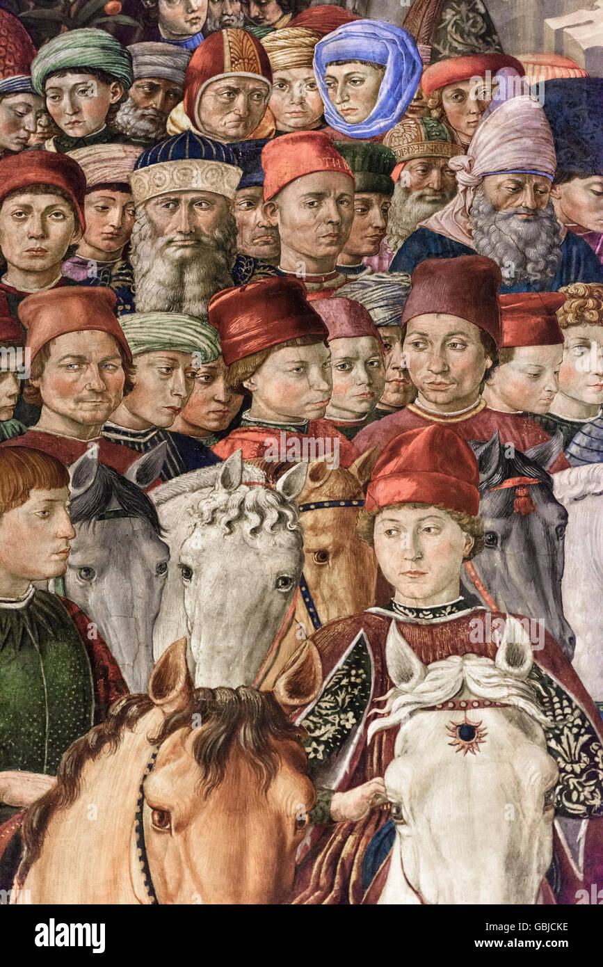 Florenz. Italien. Freskenzyklus der Prozession der Heiligen Drei Könige von Benozzo Gozzoli, Detail von Lorenzo de' Medici (Mitte). Capella dei Magi. Stockfoto