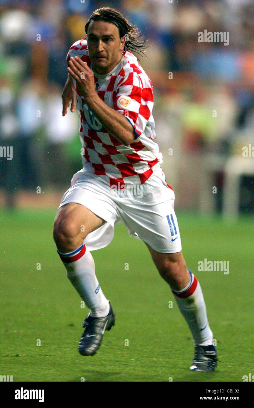 Fußball - UEFA-Europameisterschaft 2004 - Gruppe B - Kroatien - Frankreich. Tomo Sokota, Kroatien Stockfoto