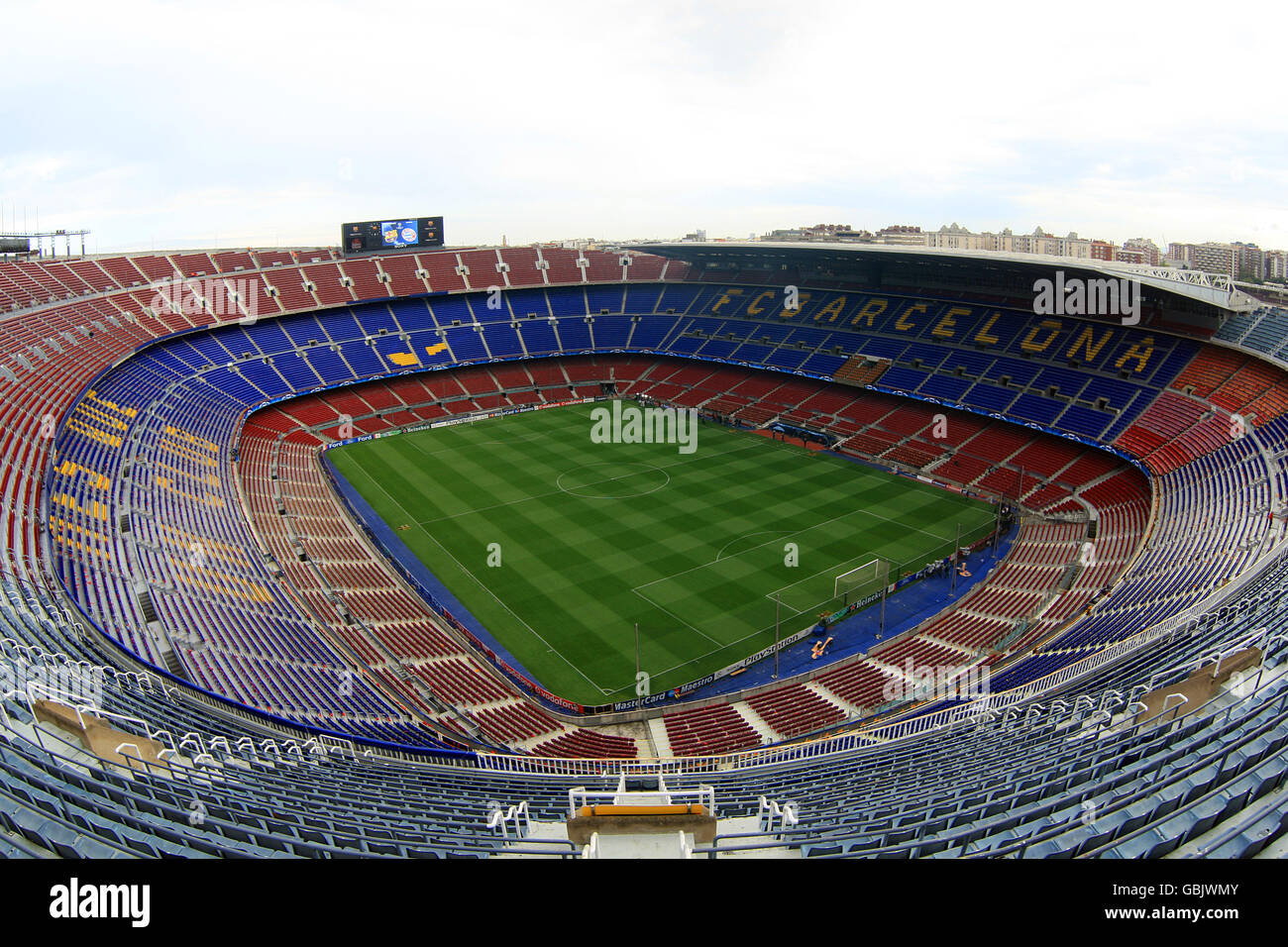Fußball - UEFA Champions League - Viertelfinale - Erstes Teilstück - Barcelona gegen Bayern München - Estadio Camp Nou. Gesamtansicht des Estadio Camp Nou, Heimat des Barcelona Football Club. Stockfoto