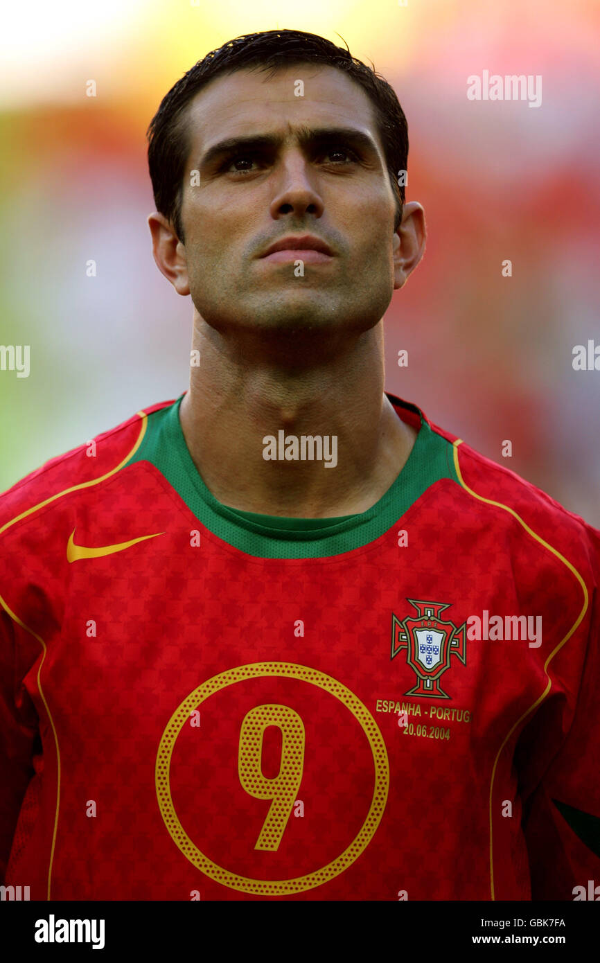 Fußball - UEFA-Europameisterschaft 2004 - Gruppe A - Spanien gegen Portugal. Pauleta, Portugal Stockfoto