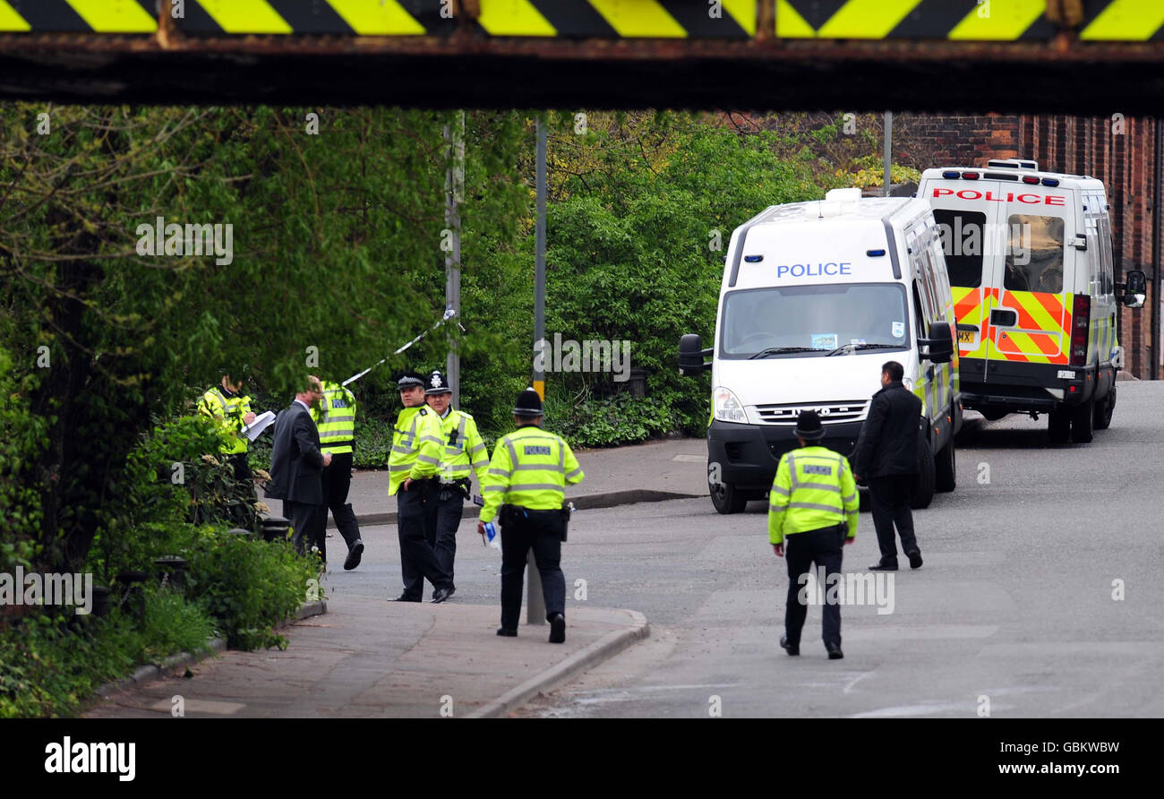 Eine allgemeine Ansicht der Szene in Saltley, Birmingham, wo ein Mann in einem Auto mit gefesselten Händen und „Kanistern“ um seinen Körper herum gefunden wurde. Stockfoto