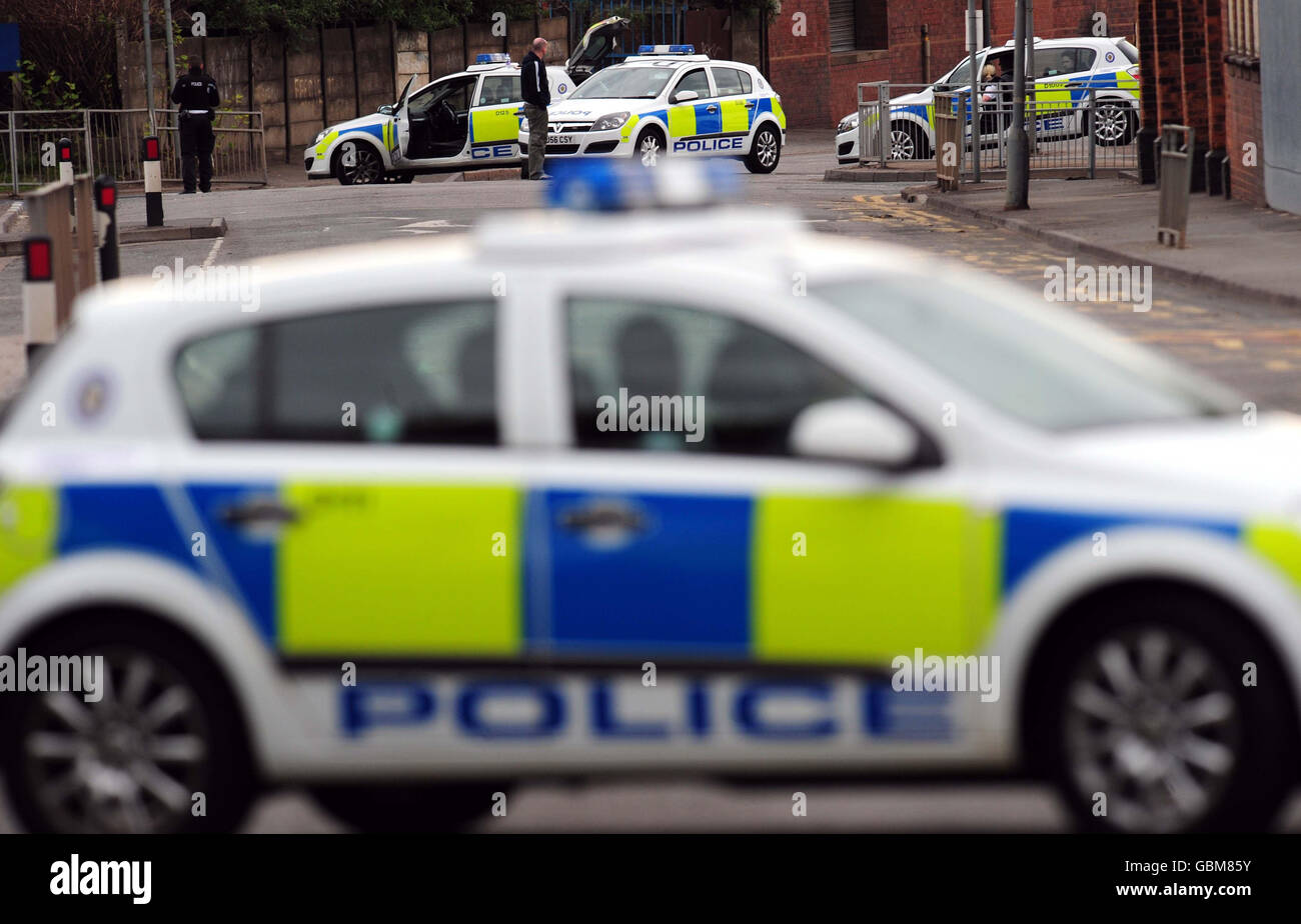 Eine allgemeine Ansicht der Szene in Saltley, Birmingham, wo ein Mann in einem Auto mit gefesselten Händen und „Kanistern“ um seinen Körper herum gefunden wurde. Stockfoto