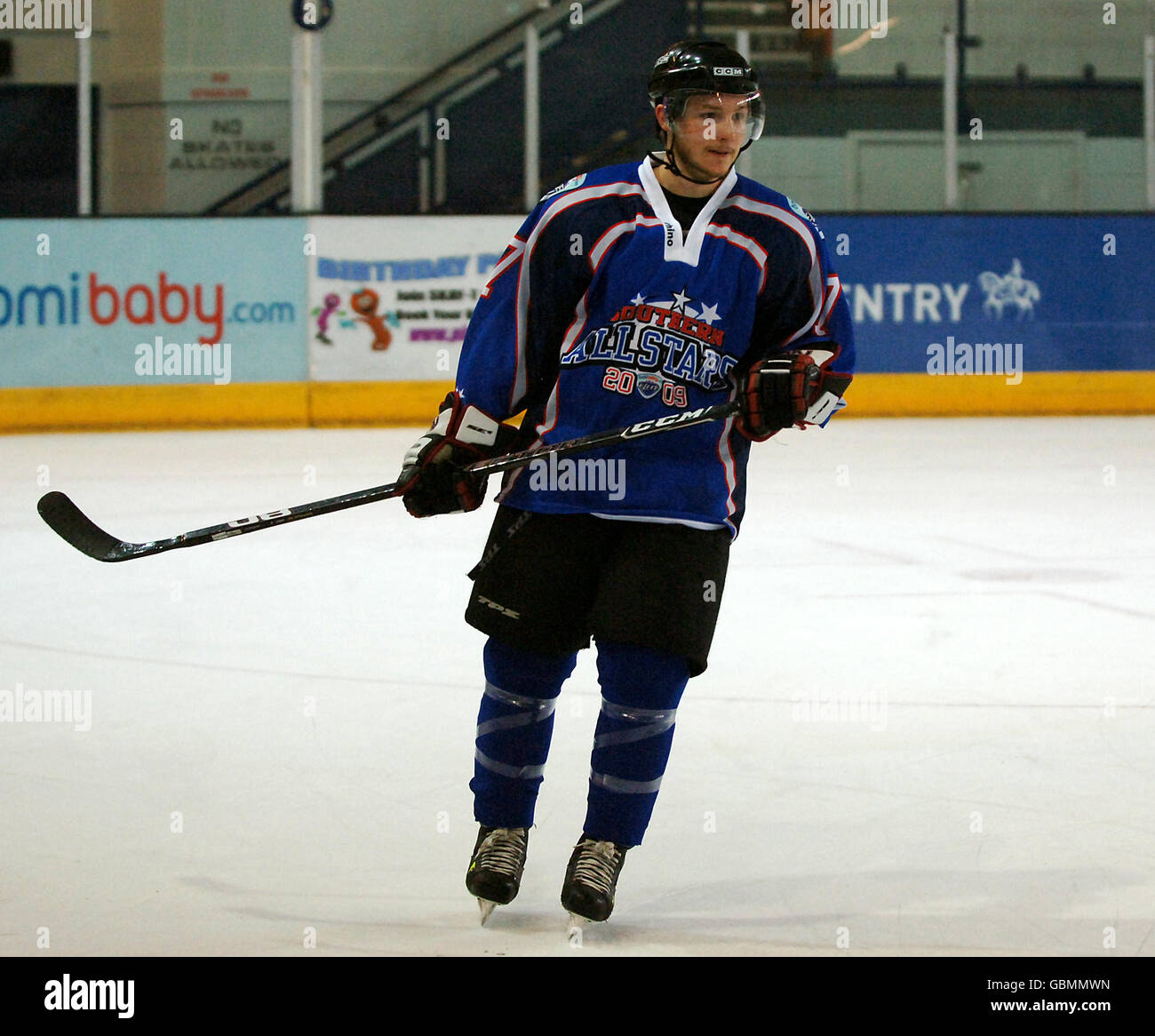 Basingstoke's Kurt Reyonolds repräsentierte die Southern All Stars während des Elite League All Star Spiels im Coventry Skydome, Coventry Stockfoto