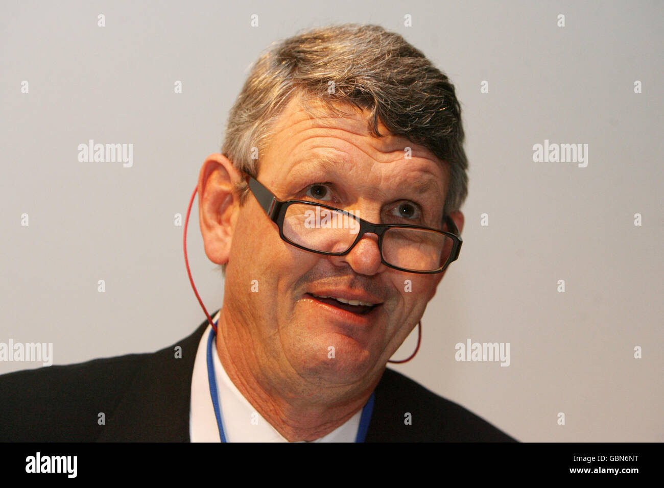 Der ehemalige südafrikanische Kapitän Morne Du Plessis während der Rugby Union World Cup 2015/2019-Ausschreibung am Royal College of Physicians of Ireland in Dublin. Stockfoto