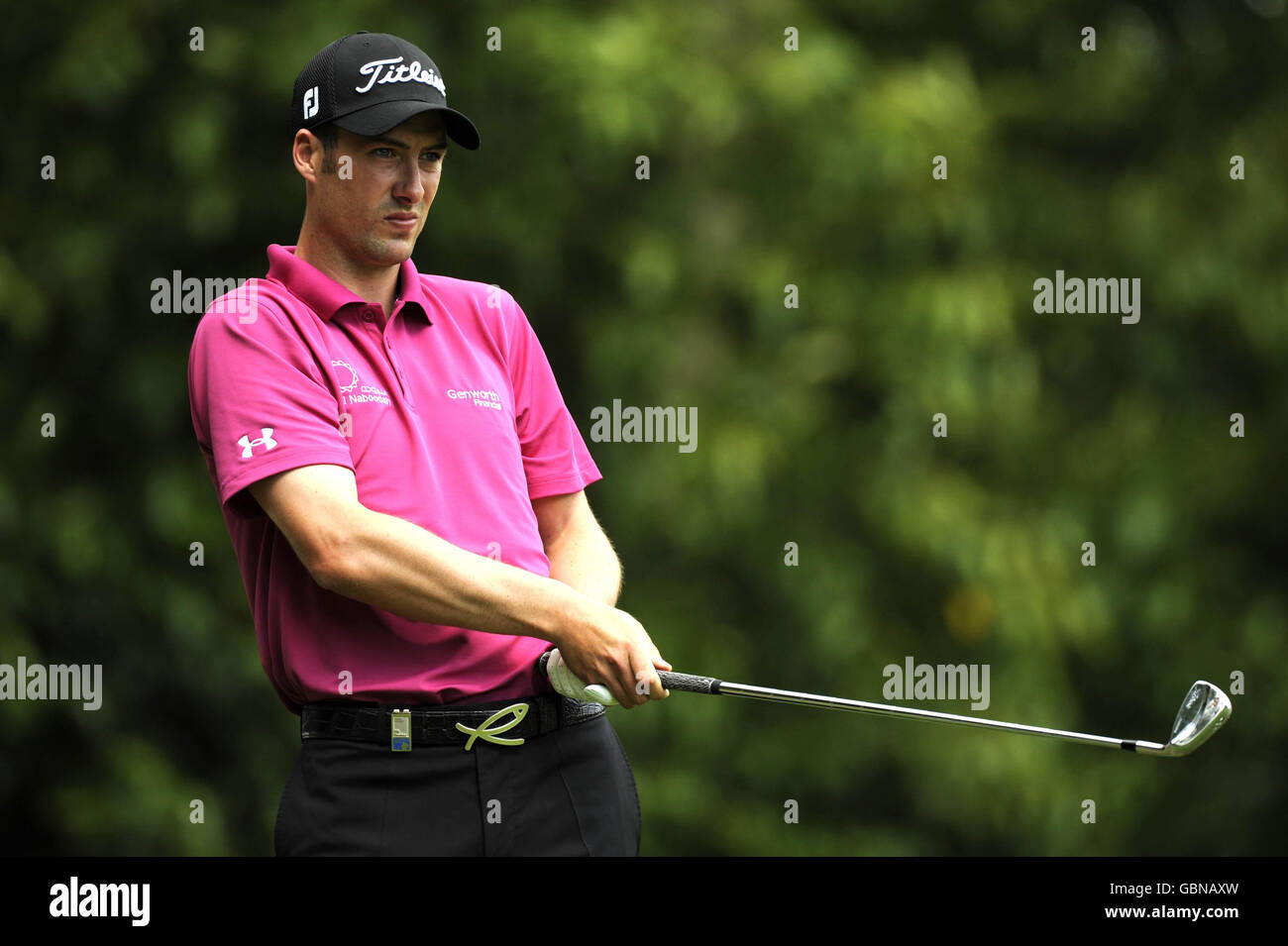 Englands Ross Fisher schlägt das 2. Loch während der 2. Runde der BMW PGA Championship im Wentworth Golf Club, Surrey. Stockfoto