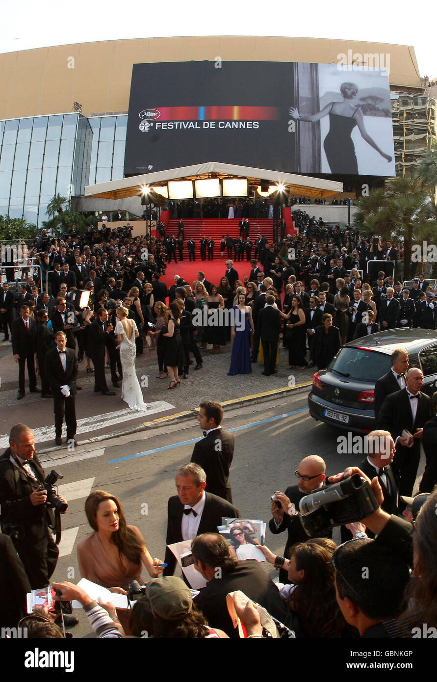 Ein allgemeiner Blick auf den Palais des Festivals während der Premiere von 'inglourious Basterds' während der 62. Filmfestspiele von Cannes. Stockfoto