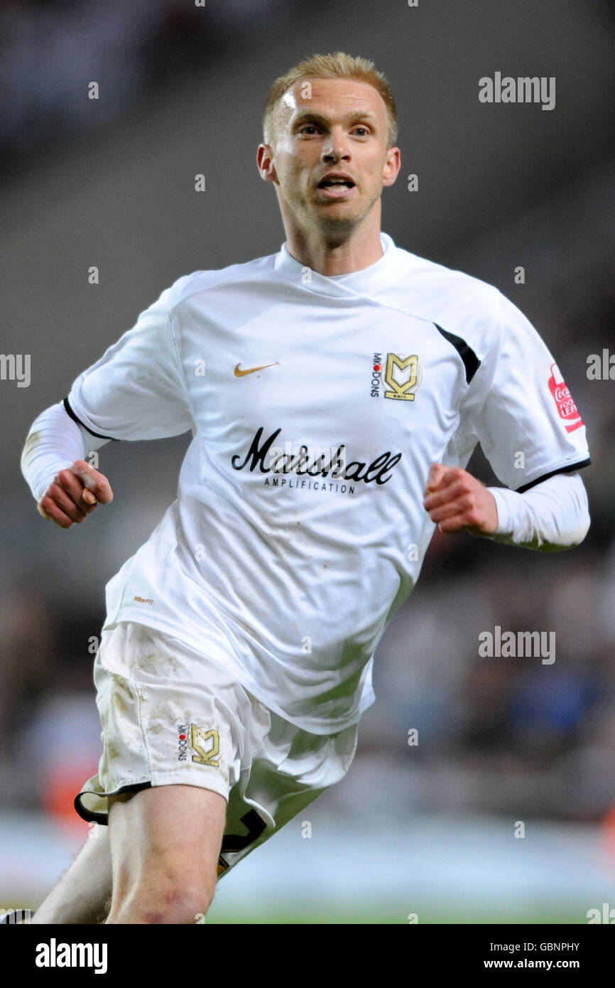 Fußball - Coca-Cola Football League One - Play Off Semi Final - Second Leg - Milton Keynes Dons gegen Scunthorpe United - Stadion:mk. Luke Chadwick, Milton Keynes Dons Stockfoto