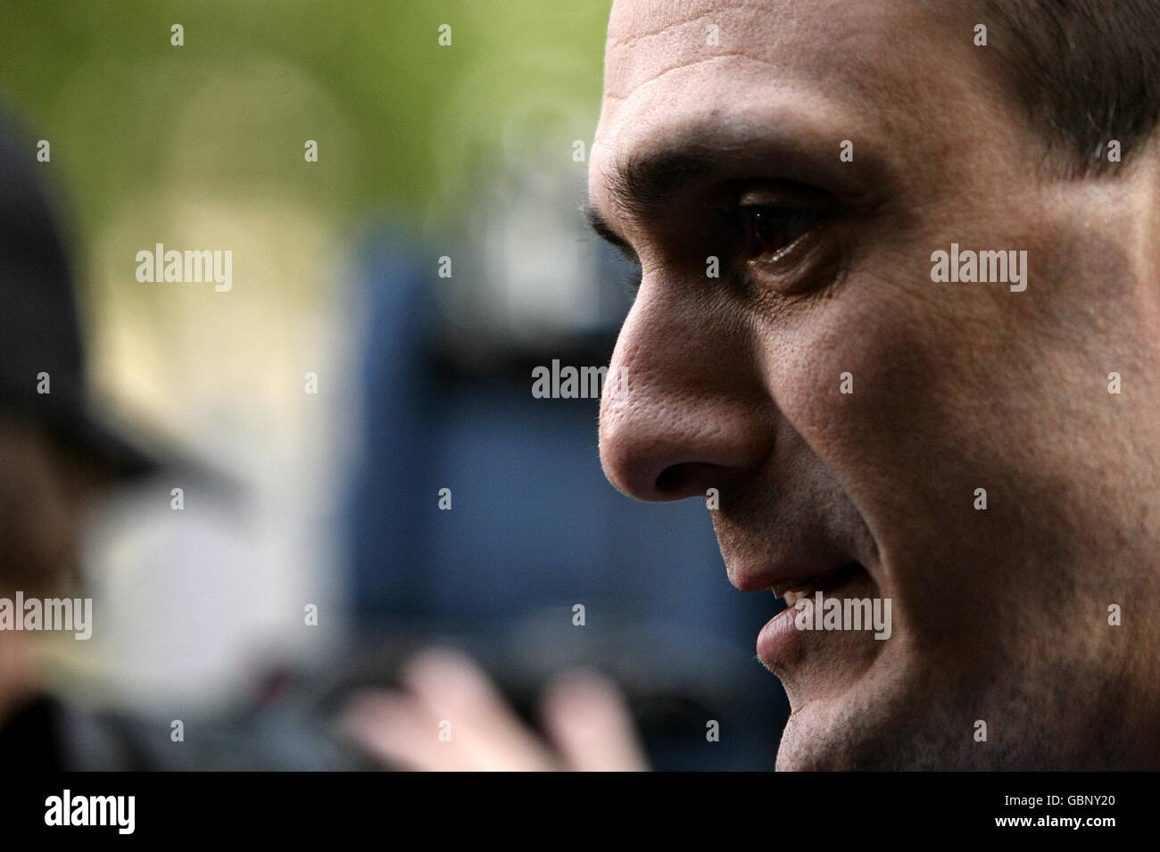 Hank Azaria bei der Ankunft zur UK Premiere von Night im Museum Battle of the Smithsonian am Empire, Leicester Square, London Stockfoto